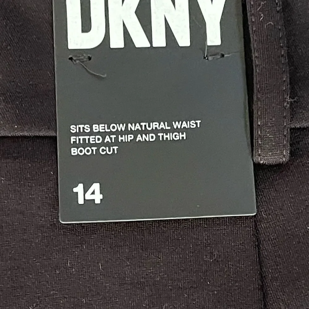 DKNY Flare Leg pants with front zip pockets Size: 14 Color: Black